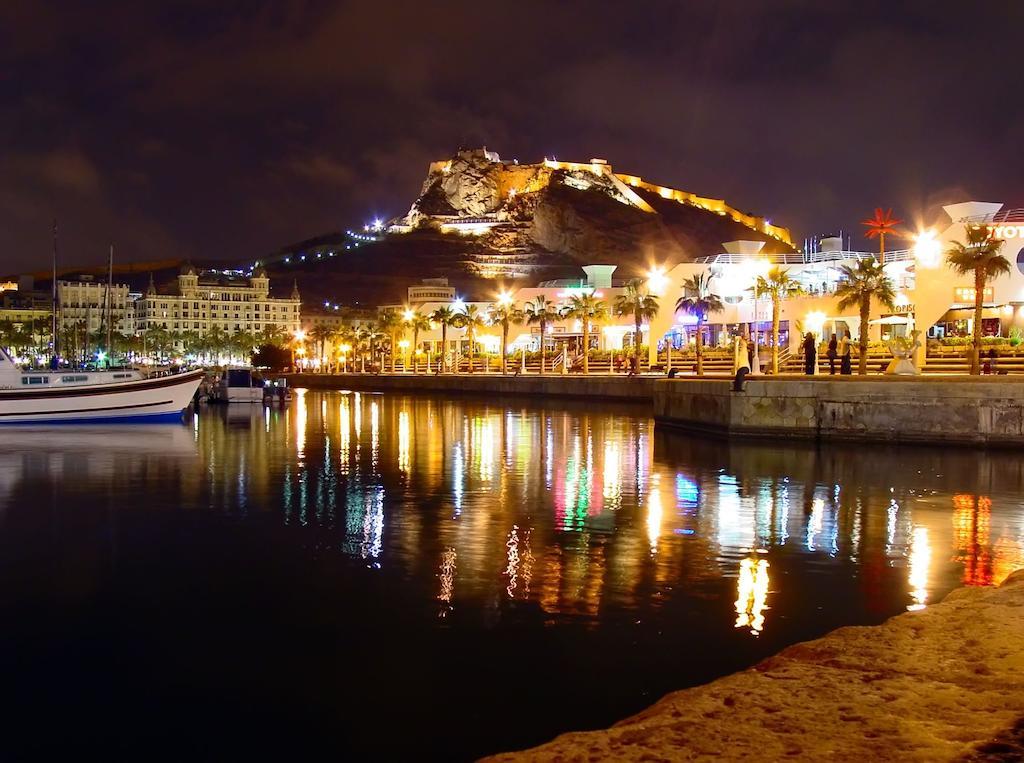 Beach & Urban Attic Apartment Alicante Room photo